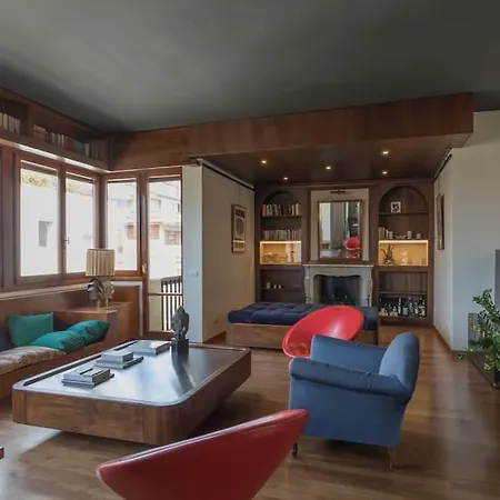 Luxury Flat - Enzo Ferrari's Ex Lover Apt Апартаменты *
