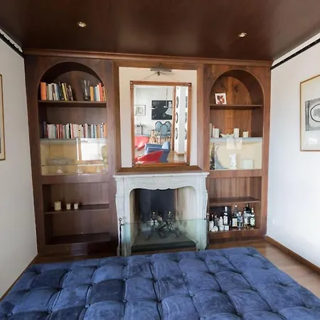 Luxury Flat - Enzo Ferrari's Ex Lover Apt Daire *