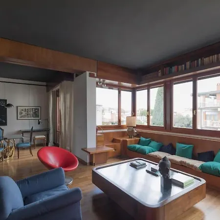 Апартаменты Luxury Flat - Enzo Ferrari's Ex Lover Apt Флоренция