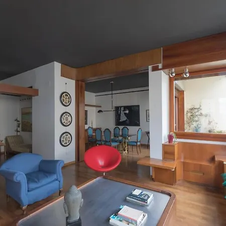 Luxury Flat - Enzo Ferrari's Ex Lover Apt Апартаменты